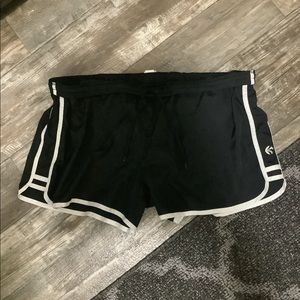 Like New Old Navy Low Rise Athletic Shorts With Liner Size XL